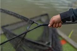 Fox - Horizon X6 42" Carbon Landing Net (Camo Mesh) -Carp Fishing Rods Verkoop Winkel fox horizon x6 42 inch carbon landing net 15