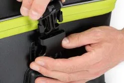 Matrix - Horizon X Cool & Bait Storage -Carp Fishing Rods Verkoop Winkel horizon bait system strap buckle open