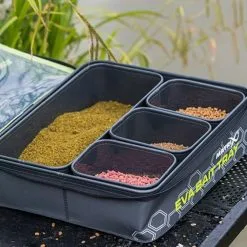 Fox Matrix - EVA Bait Tray (Inc 4 Tubs) -Carp Fishing Rods Verkoop Winkel matrix eva bait tray inc 4 tubs 3 1